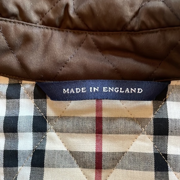 Burberry Quilted Coat 🏴󠁧󠁢󠁳󠁣󠁴󠁿 - Picture 8 of 11